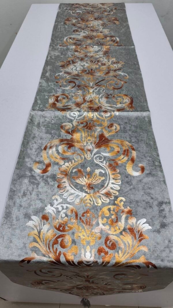 New Model Luxury Embroidered Dining Table Runner Velvet