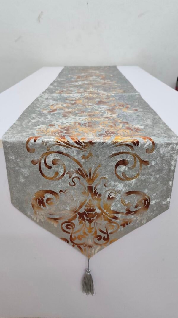 New Model Luxury Embroidered Dining Table Runner Velvet